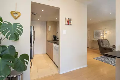 1620 N Wilmot Road #UNIT D263, Tucson, AZ 85712 - Photo 11