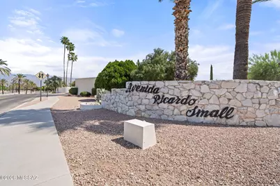 8916 E Palms Park Drive, Tucson, AZ 85715 - Photo 23