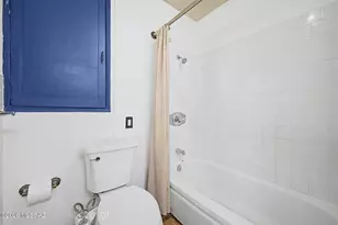 1049 E West Cir Dr, Tucson, AZ 85719 - Photo 17