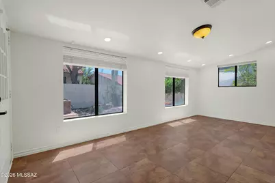 5560 N VÃ­a Umbrosa, Tucson, AZ 85750 - Photo 17
