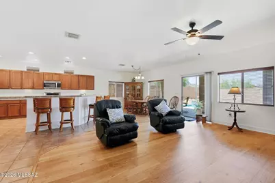 8021 N Lime Star Drive, Marana, AZ 85743 - Photo 5