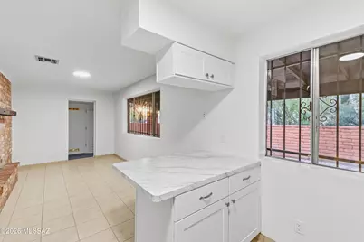 925 E VÃ­a Velitas, Tucson, AZ 85718 - Photo 11