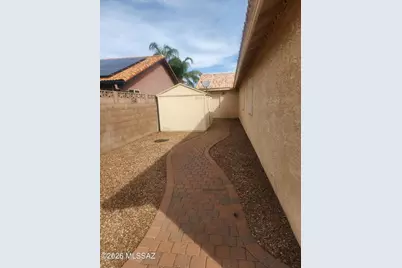7649 S Freshwater Pearl Drive, Tucson, AZ 85747 - Photo 13