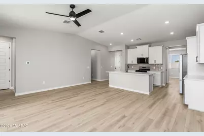 13320 N Red Lantern Way, Marana, AZ 85653 - Photo 9