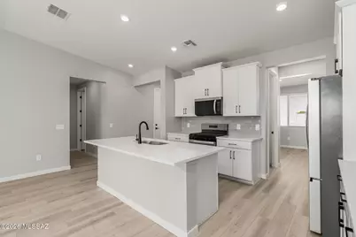 13320 N Red Lantern Way, Marana, AZ 85653 - Photo 7