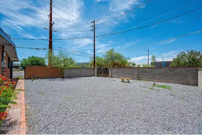 6899 E Broadway Boulevard, Tucson, AZ 85710 - Photo 25