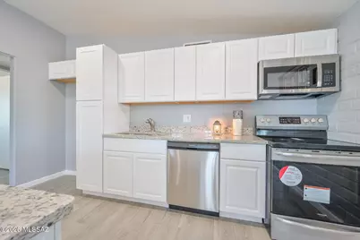 6899 E Broadway Boulevard, Tucson, AZ 85710 - Photo 7