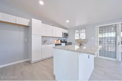 6899 E Broadway Boulevard, Tucson, AZ 85710 - Photo 5
