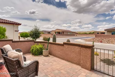 864 N Camino Cerro Morado, Green Valley, AZ 85614 - Photo 5