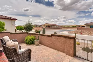 864 N Camino Cerro Morado, Green Valley, AZ 85614 - Photo 5