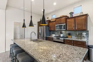 864 N Camino Cerro Morado, Green Valley, AZ 85614 - Photo 11