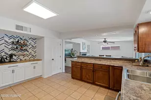 5611 E Copper St, Tucson, AZ 85712 - Photo 17