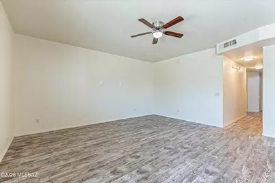 10264 E Calle Estrella Fugaz, Tucson, AZ 85747 - Photo 11