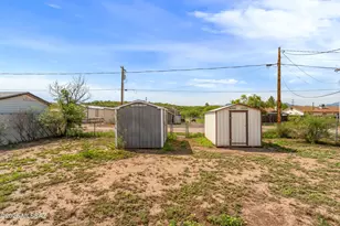 106 E Apache St, Huachuca City, AZ 85616 - Photo 9