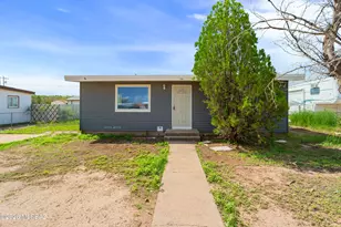 106 E Apache St, Huachuca City, AZ 85616 - Photo 3