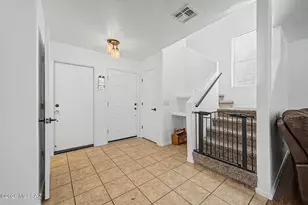 697 W Cholla Crest Dr, Green Valley, AZ 85614 - Photo 23