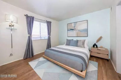 1810 E Blacklidge Drive #811, Tucson, AZ 85719 - Photo 13