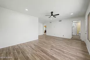 875 W Calle Dadivoso, Tucson, AZ 85704 - Photo 13