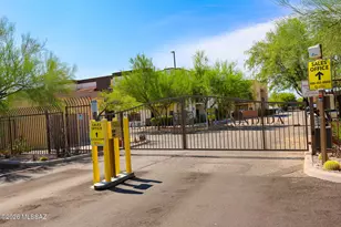 2010 E River Rd, Tucson, AZ 85718 - Photo 35
