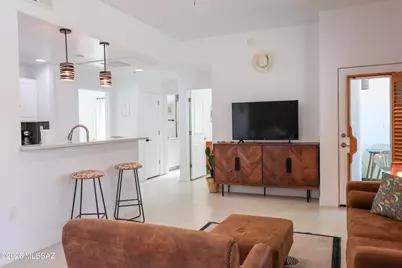 2010 E River Road #105, Tucson, AZ 85718 - Photo 9