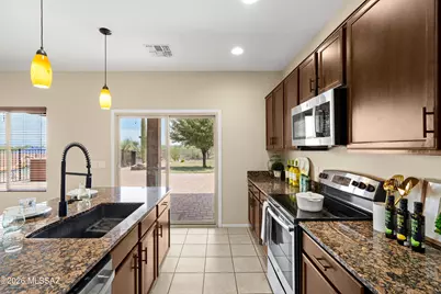 18391 S McCone Court, Sahuarita, AZ 85629 - Photo 9