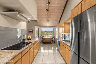 11101 N Pomegranate Dr, Oro Valley, AZ 85737 - Photo 21