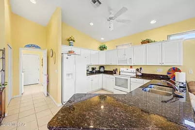 2727 S Fade Drive, Green Valley, AZ 85614 - Photo 15