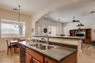 5937 S Scarlet Sky Pl, Green Valley, AZ 85622 - Photo 9