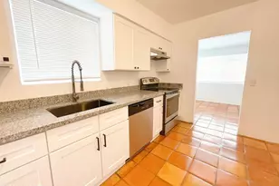 1404 W Fresno St, Tucson, AZ 85745 - Photo 7