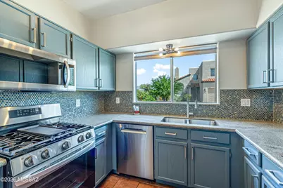 4354 E Samantha Drive, Tucson, AZ 85712 - Photo 9