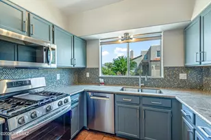 4354 E Samantha Dr, Tucson, AZ 85712 - Photo 9