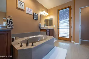 123 E Castlefield Cir, Tucson, AZ 85704 - Photo 15