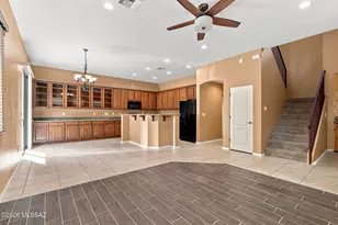 123 E Castlefield Cir, Tucson, AZ 85704 - Photo 7