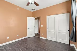 123 E Castlefield Cir, Tucson, AZ 85704 - Photo 21