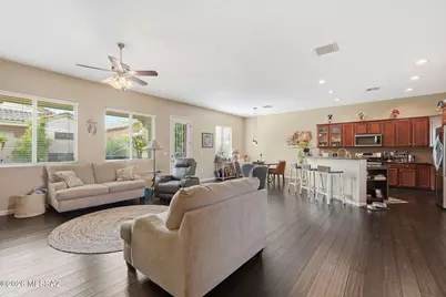 8040 N High Branch Drive, Tucson, AZ 85743 - Photo 11