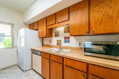 3093 S Calle Pueblo, Green Valley, AZ 85622 - Photo 13