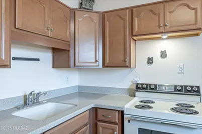 1402 N McKinley Avenue, Tucson, AZ 85712 - Photo 11