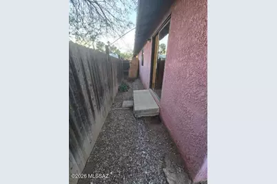2784 N Columbus Boulevard, Tucson, AZ 85712 - Photo 17