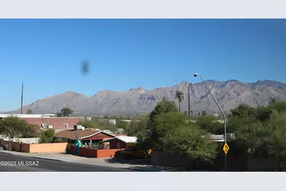 2192 N 1st Avenue, Tucson, AZ 85719 - Photo 3