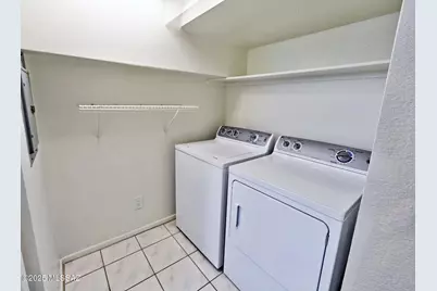 2190 N 1st Avenue, Tucson, AZ 85719 - Photo 3