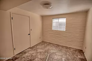 206 S La Canada Dr, Green Valley, AZ 85614 - Photo 13