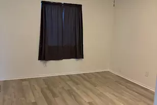 211 W Roger Rd, Tucson, AZ 85705 - Photo 21