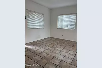 211 W Roger Road #23, Tucson, AZ 85705 - Photo 7