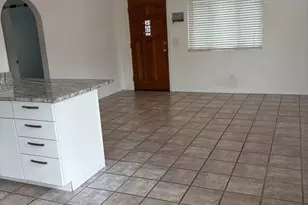 211 W Roger Rd, Tucson, AZ 85705 - Photo 3