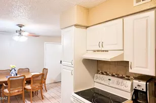 6321 N Barcelona Ct, Tucson, AZ 85704 - Photo 7