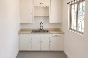 1702 N Tyndall Ave, Tucson, AZ 85719 - Photo 9
