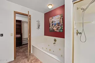 8541 E Solar Pl, Tucson, AZ 85750 - Photo 31