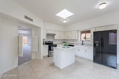 1594 W Calle Hacienda, Green Valley, AZ 85622 - Photo 13