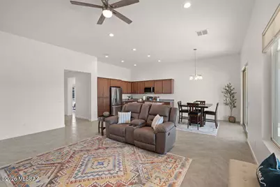 1732 E Hollow Creek Drive, Green Valley, AZ 85614 - Photo 7