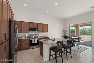 1732 E Hollow Creek Drive, Green Valley, AZ 85614 - Photo 11
